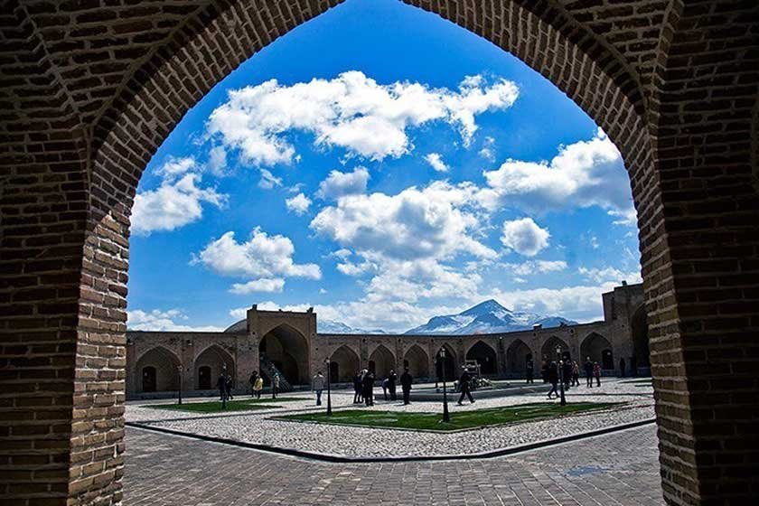 کاروانسرای بیستون